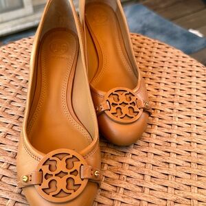 Tory Burch closed toe shoes